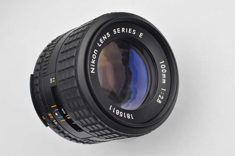 Nikon 100mm Serie E 2.8 AIS - superscharfes Portraitobjektiv