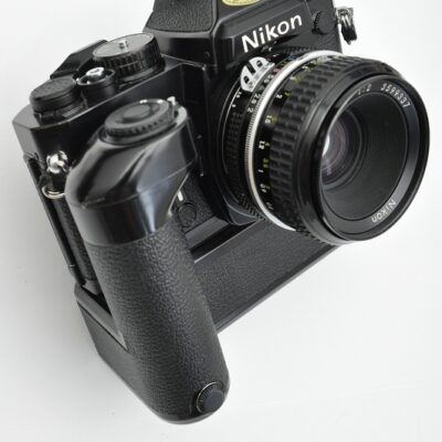 Nikon FE Kameraset mit MD-11 und Nikon Nikkor 50mm 2.0 AI