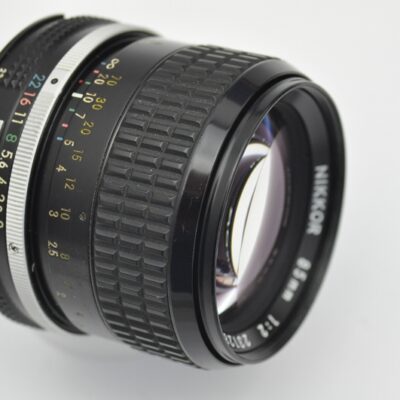 Nikon Nikkor 85mm 2.0 - AI Zustand A- herausragende Bildqualität