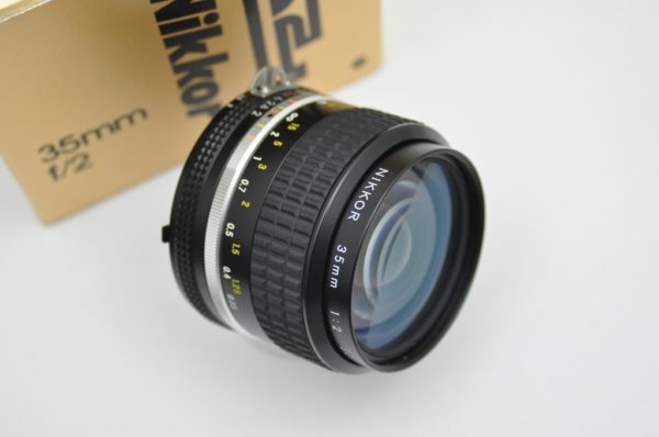Nikon Nikkor 35mm 2.0 AIS Objektiv - TOP