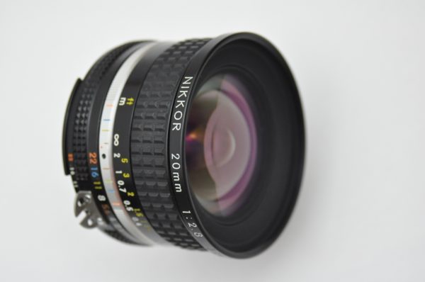 Nikon Nikkor 20mm 2.8 - AIS Objektiv- Top Bildqualität - Zustand A/A+ herausragende Bildschärfe - überragende Verarbeitung - TOP