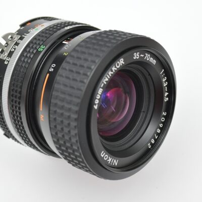 Nikon Zoom 35-70 mm 3.3-4.5 AIS robust gebaut - geringstes Gewicht