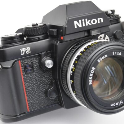 Nikon Kameraset - F3 besteht aus den Komponenten Nikon F3, Motor MD-4 und Nikon Nikkor 50mm 1.4 AIS