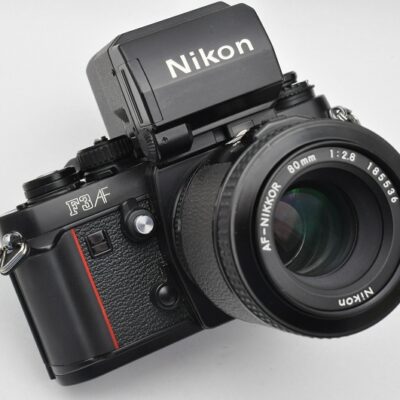 Nikon Kameraset F3-AF mit normalem Sucher DE-2