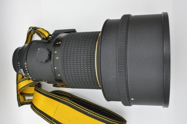 Nikon Nikkor 200mm 2.0 AI ED-IF - herausragendes Bokeh